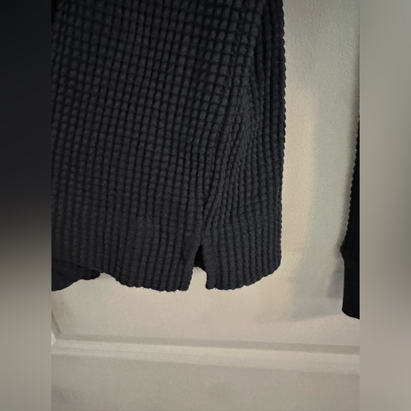 The North Face Women’s Long Sleeve Chabot Crew in Small in TNF Black - Picture 11 of 16